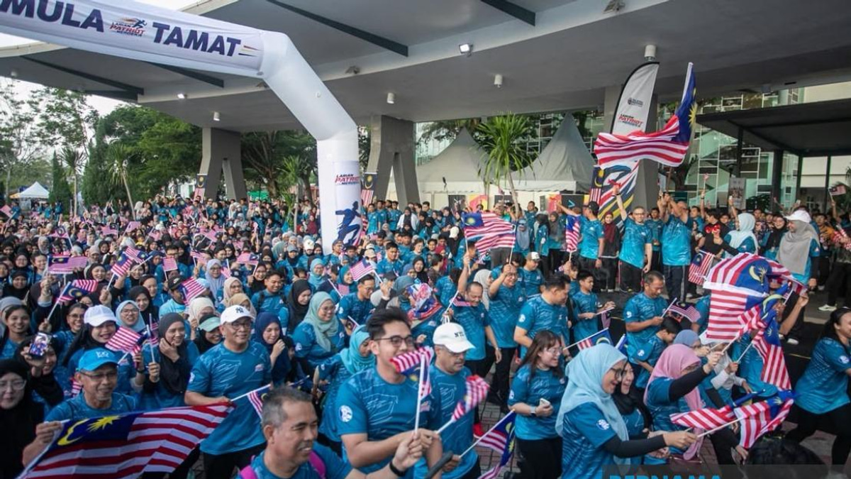 2,000 Patriotic Malaysians Turn Out for Merdeka Run in Ipoh