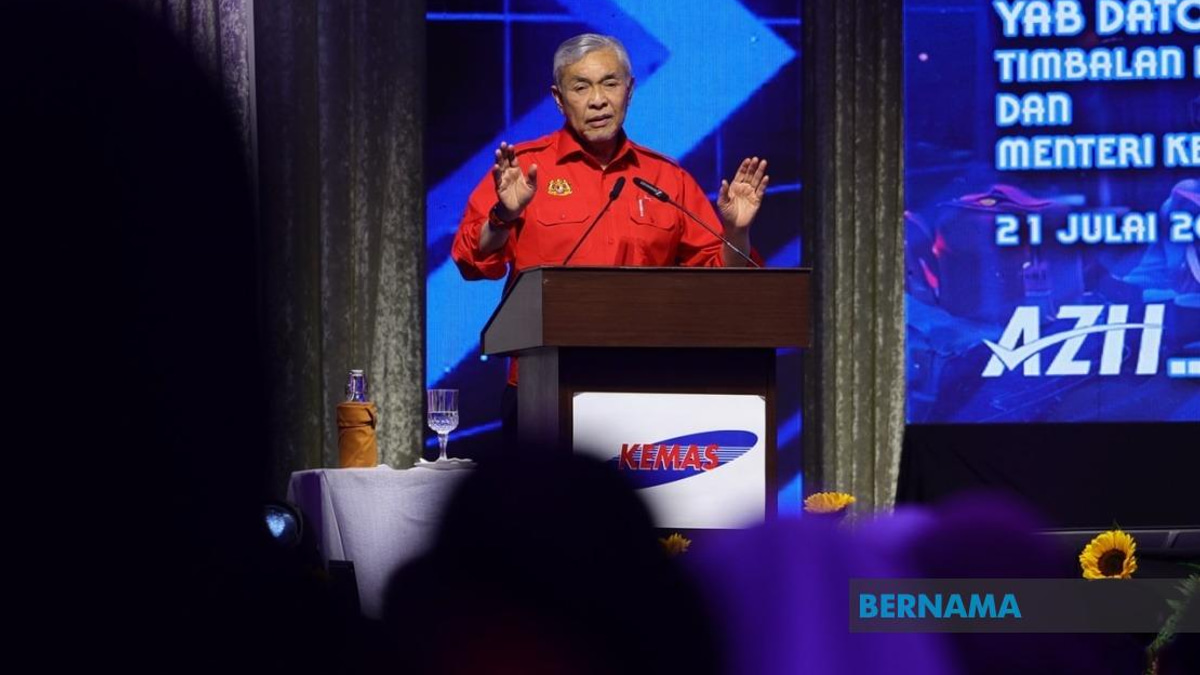 KEMAS Kindergartens To Get Smartboards by End of 2025, Says Ahmad Zahid