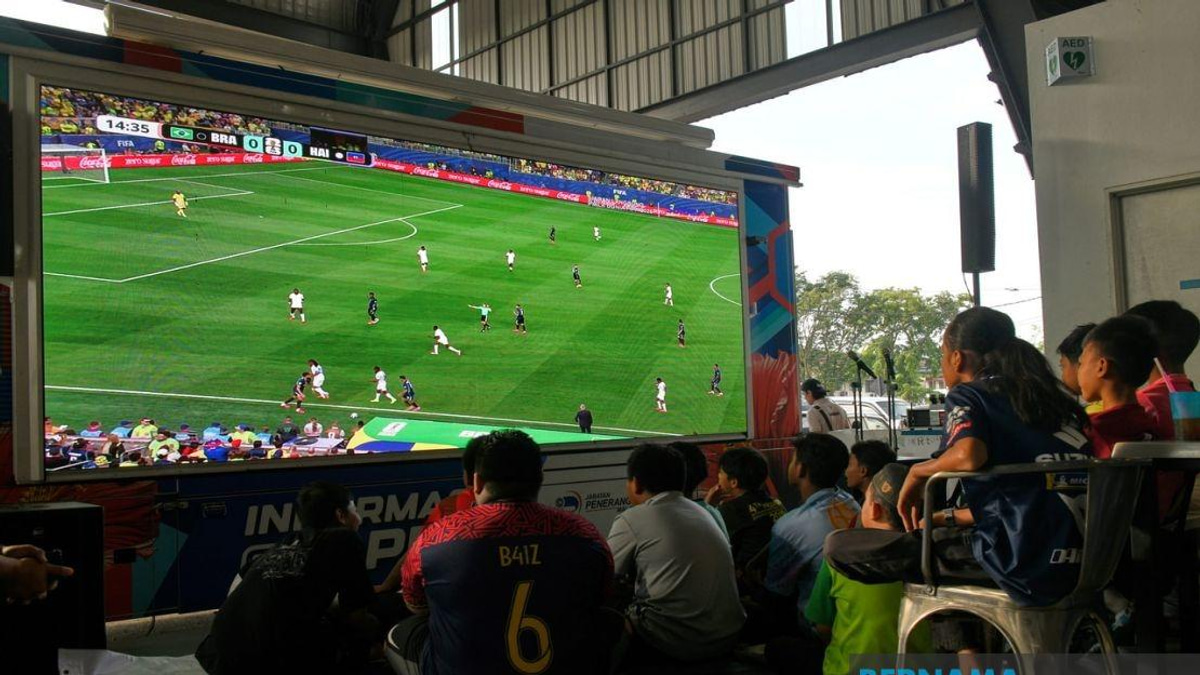 Free World Cup Broadcasts Ease Burden on Malaysian Traders and Households
