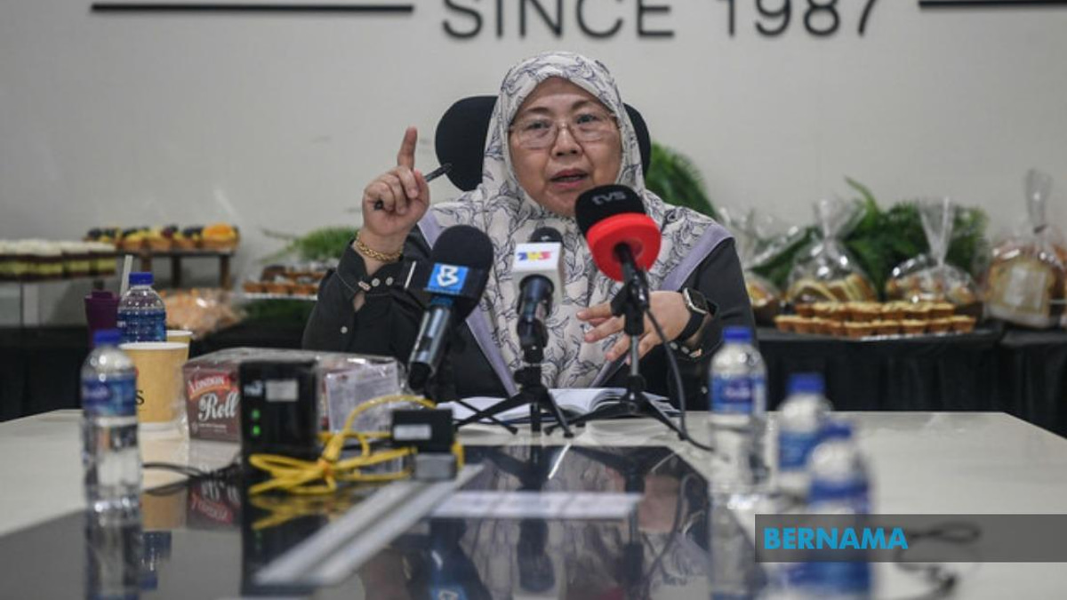 PKR Defections Driven by Position Frustrations, Says Fuziah
