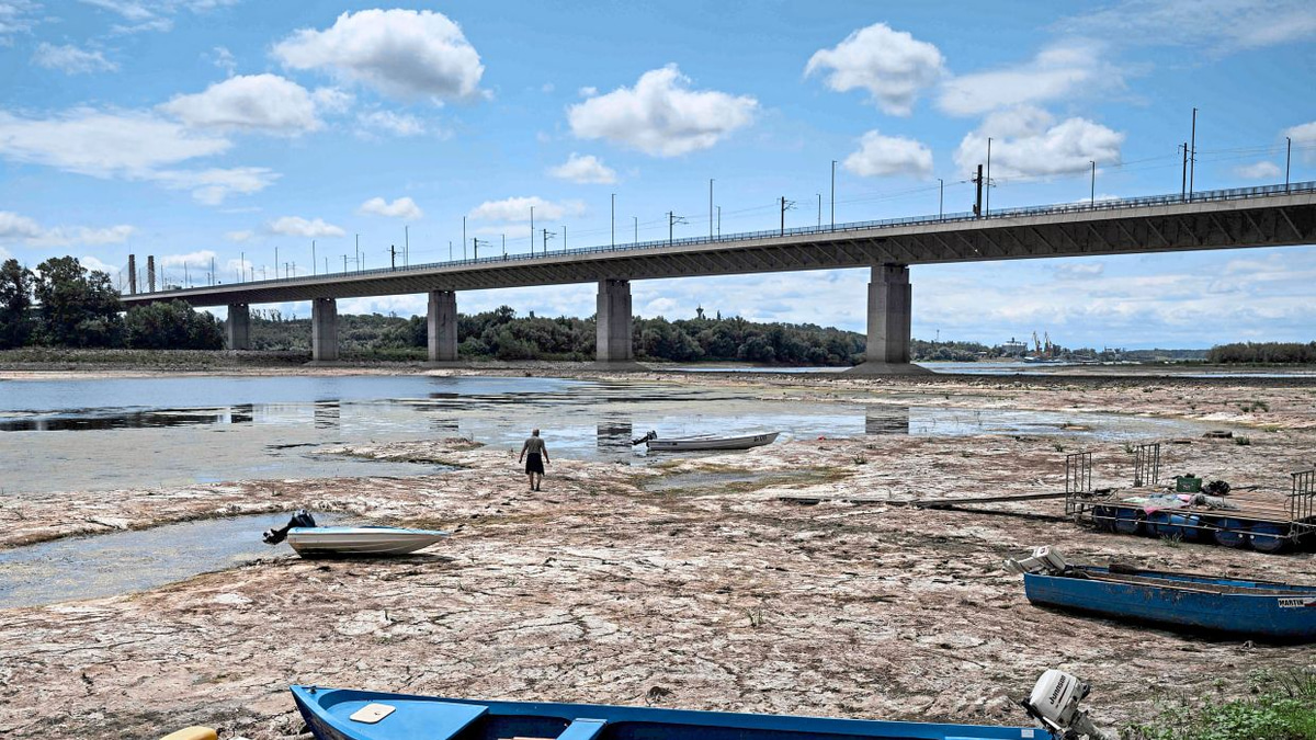 Danube River hits record lows as drought grips Central Europe, disrupting transport and power generation