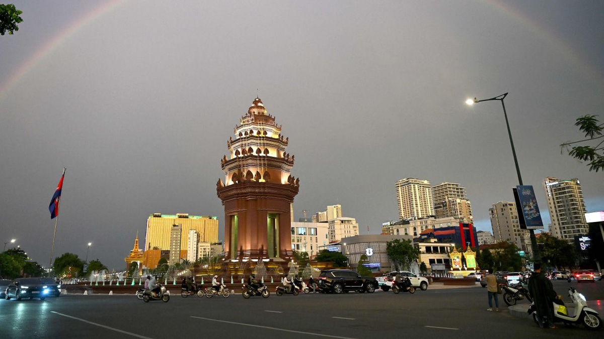 Malaysia's Political Landscape Shifts Amid Budget Debates, Electoral Preparations, and Governance Changes