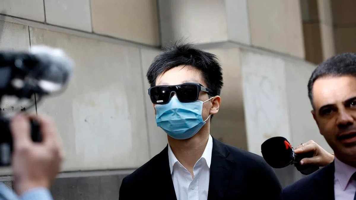 Singaporean doctor in Melbourne admits to secretly filming hundreds of hospital colleagues