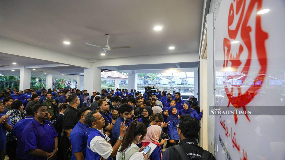 Johor Braces for Barisan Nasional Candidate Showcase as Election Fever Grips State