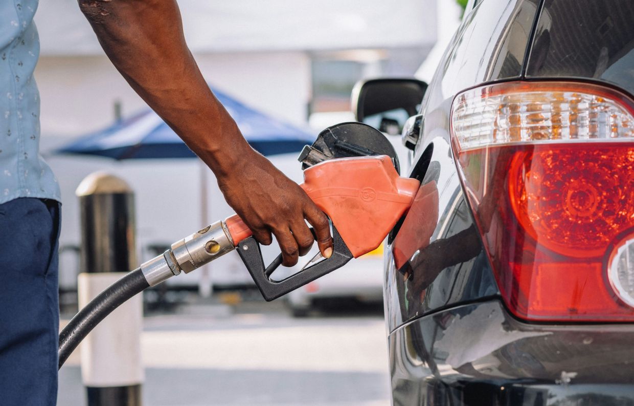 US petrol stations accused of using AI to manipulate pump prices