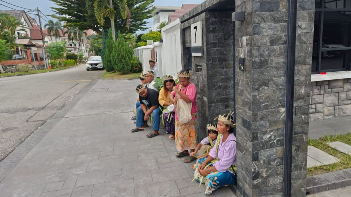 PM Anwar Pledges Action on Kampung Sungai Cot Orang Asli Land Dispute