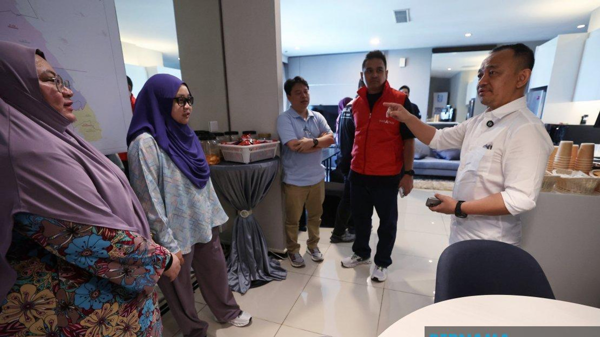 Maszlee Malik Pitches Digital Constituent Services App for Puteri Wangsa Seat
