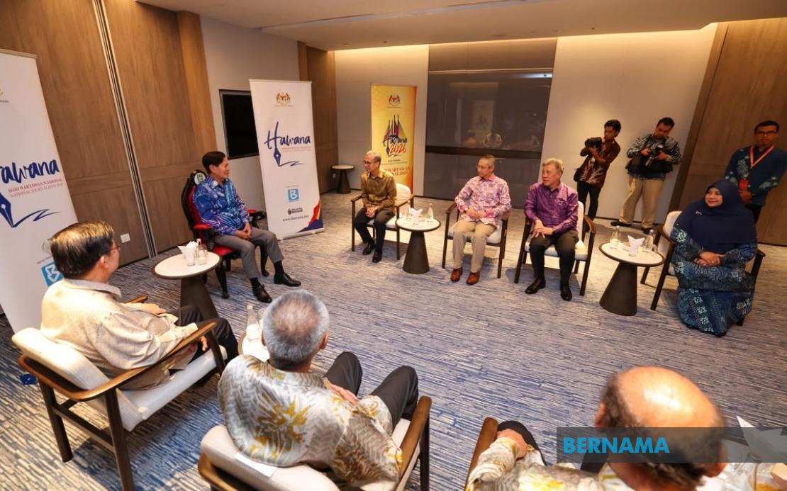 Fahmi Pushes ASEAN Media Unity to Counter Misinformation Surge