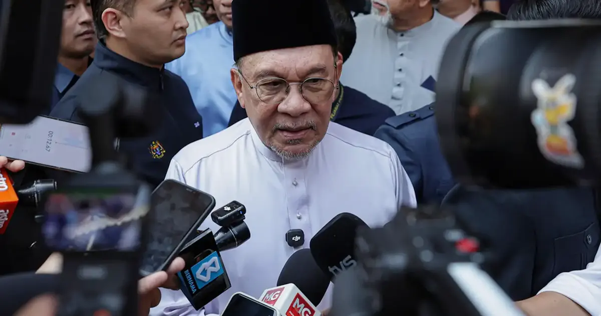 Anwar Says Strong Approval Ratings Won't Make Government Complacent