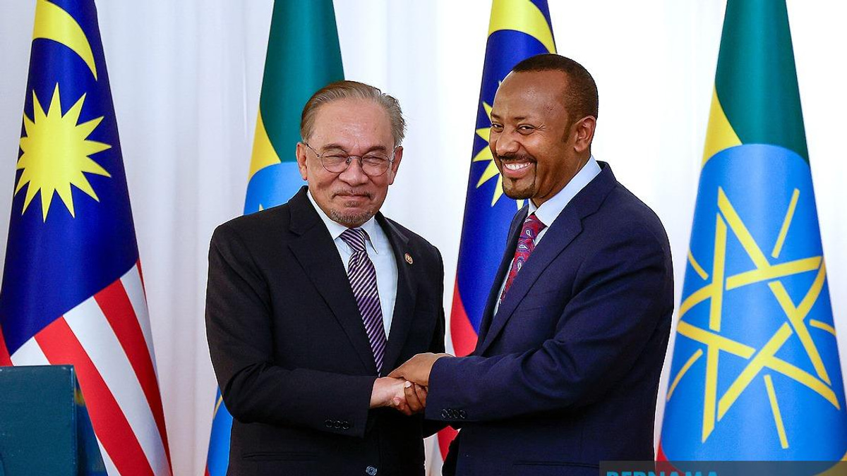 Anwar Congratulates Ethiopia's Abiy Ahmed on Election Victory, Reaffirms Bilateral Ties