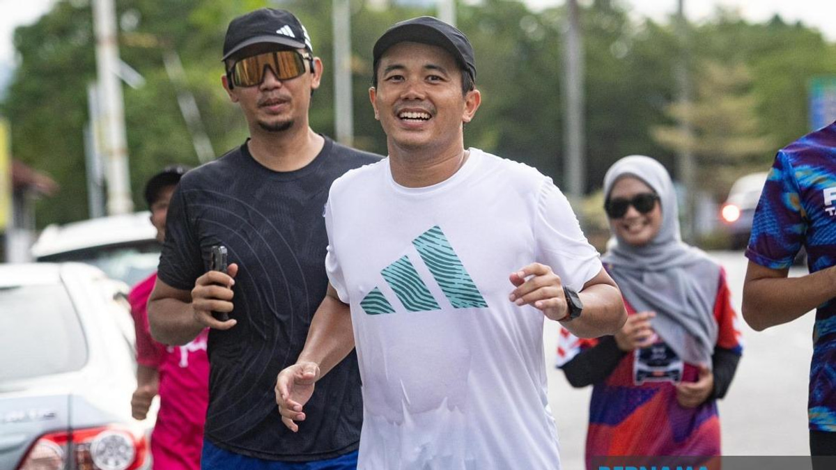 Animal Welfare Campaigner Completes First 50km of Marathon Run to Parliament