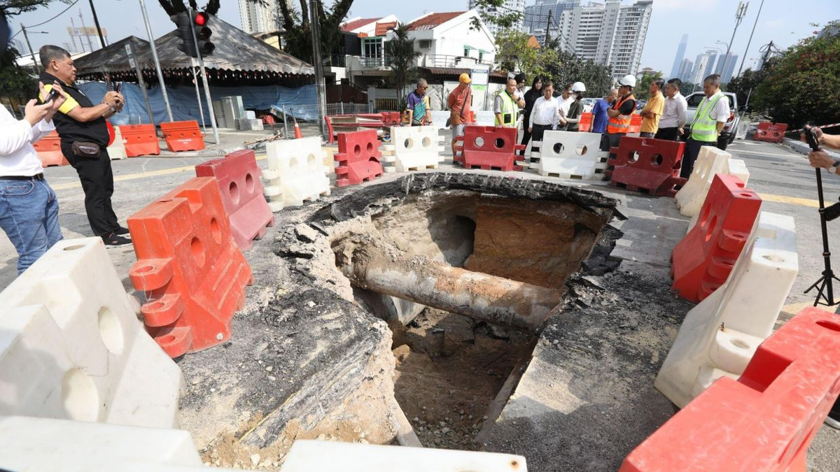 Rising Sinkhole Risk: How IWK is Fortifying Malaysia's Sewerage Against Extreme Weather