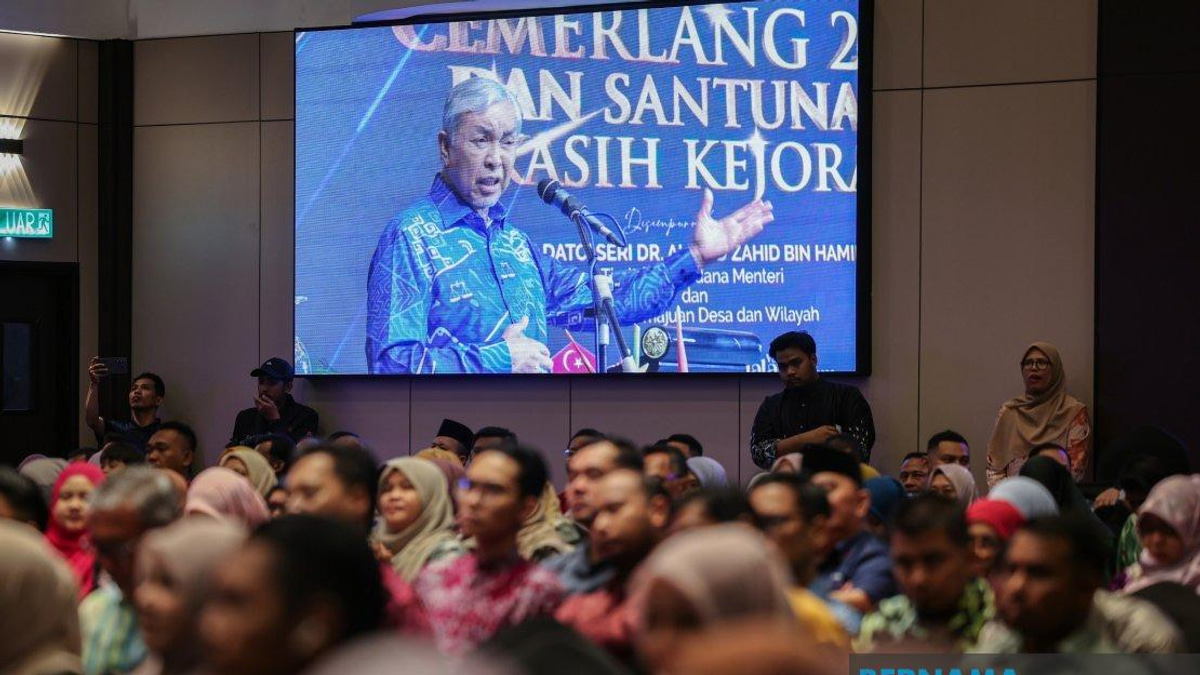 BN's Johor Campaign 'Vibrant,' Not Lacklustre, Says Zahid