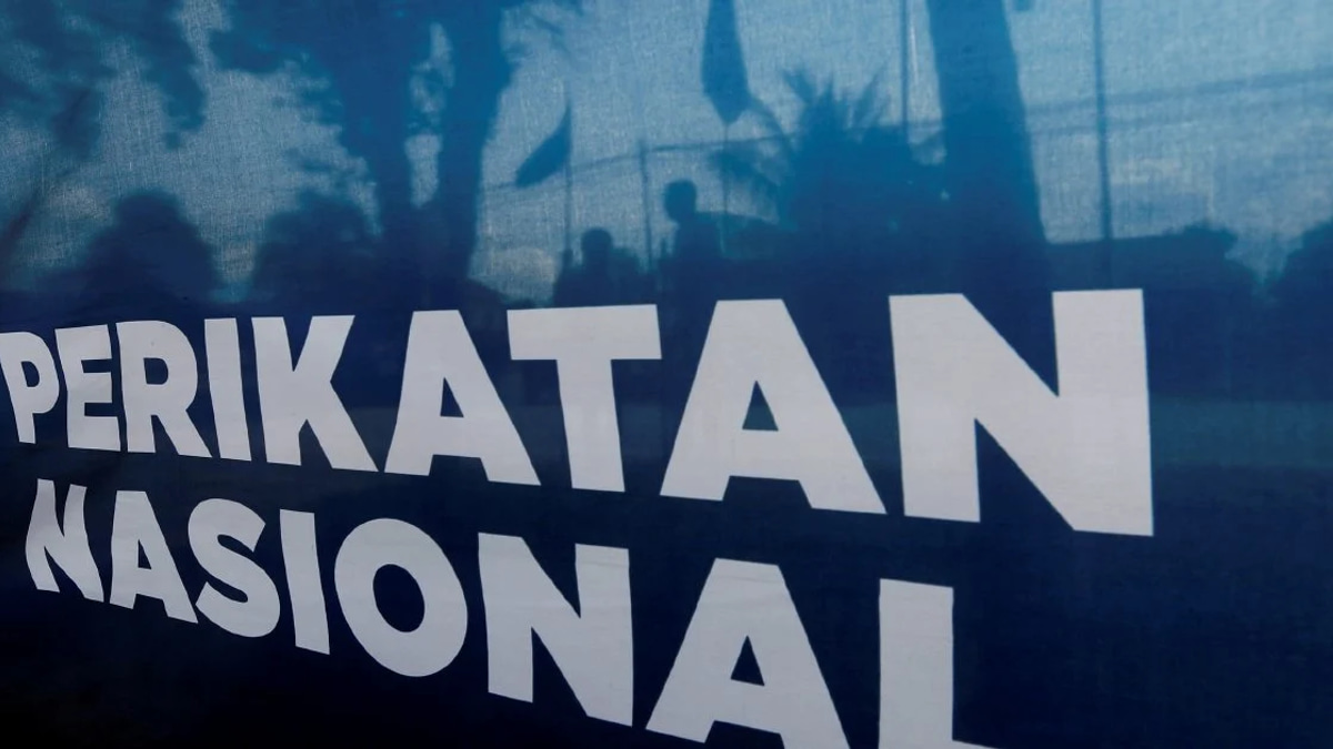 Azmin and Radzi Ousted from PN Leadership Roles in Coalition Reshuffle