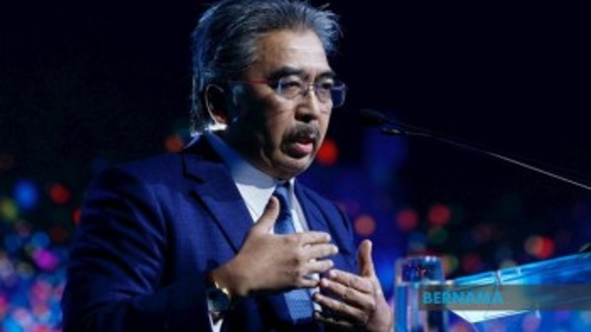 Malaysia Weighs EV Levy Options as Government Tackles Infrastructure Funding Challenge