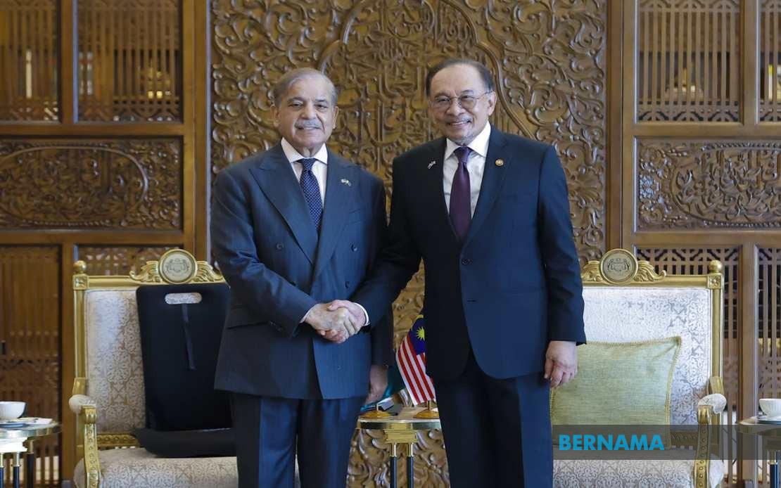 Pakistan's PM Sharif Extends Well-Wishes to Anwar Ibrahim Following Medical Procedure