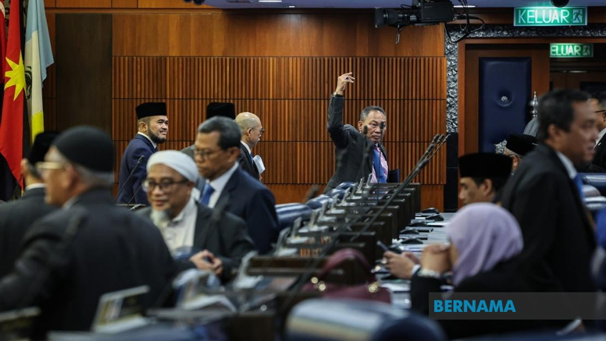 Anwar Rebuts Opposition Over Tabung Haji Inquiry, Accuses Critics of Political Theatrics