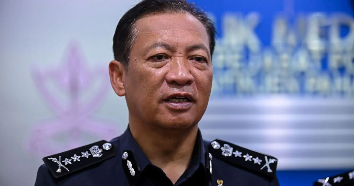 Crackdown continues on fake medical certificate racket in Pekan with nine arrests