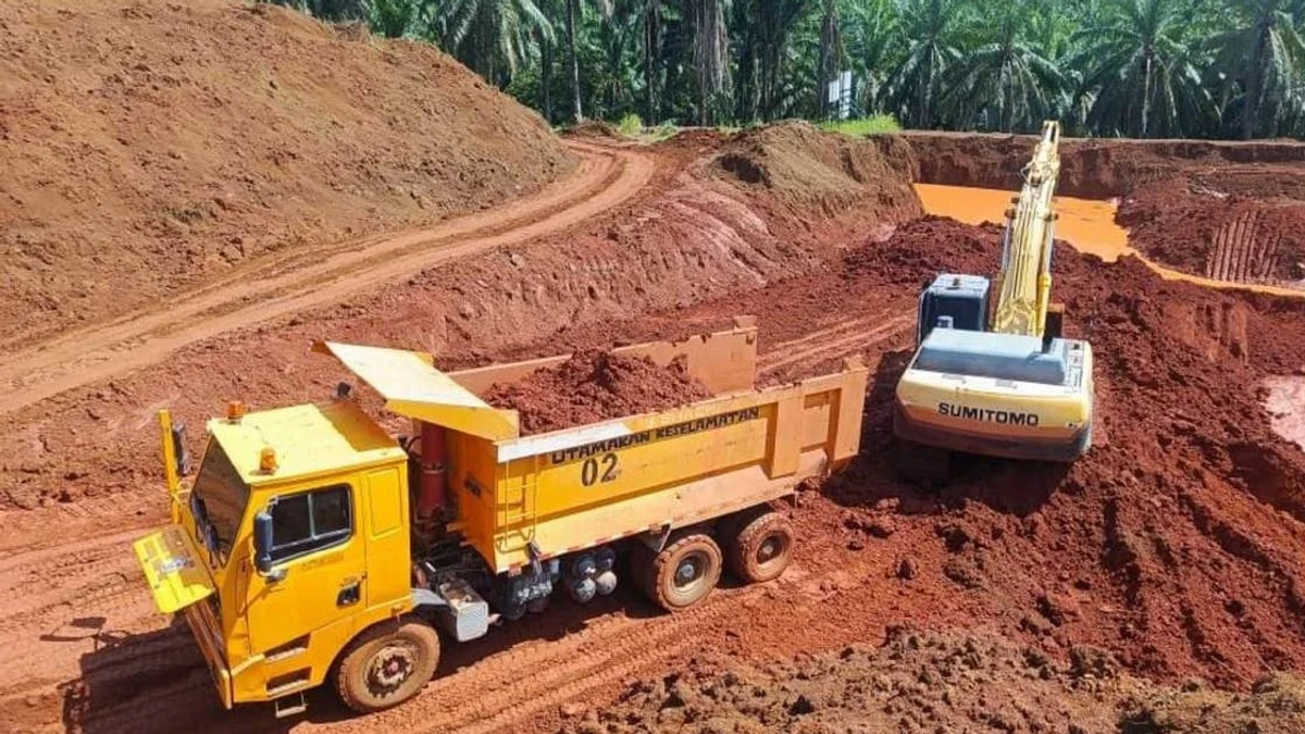 Nine detained in major bauxite mining crackdown; RM3.75 million haul seized in Kuantan