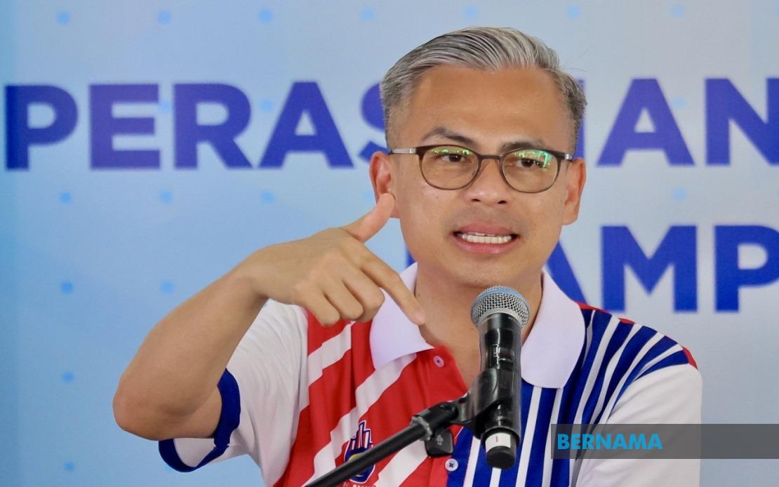 Fahmi Condemns Fake WhatsApp Impersonation of PH's Endau Candidate in Johor Race