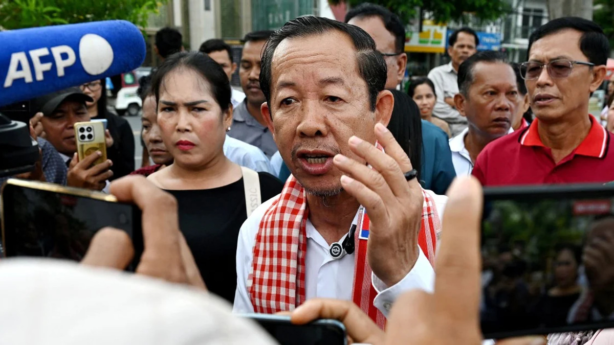 Cambodia's Top Court Upholds Election Ban Against Opposition Politician Rong Chhun