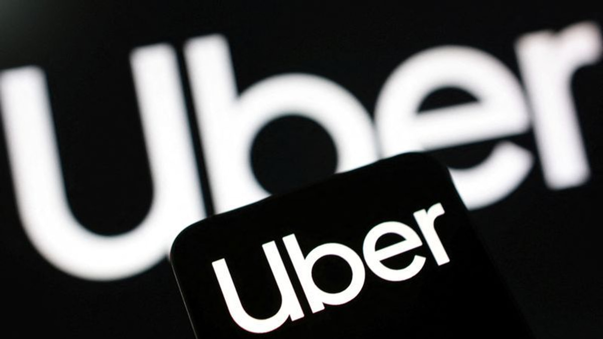 US court blocks NYC's mandatory driver notice law, dealing blow to gig worker protections