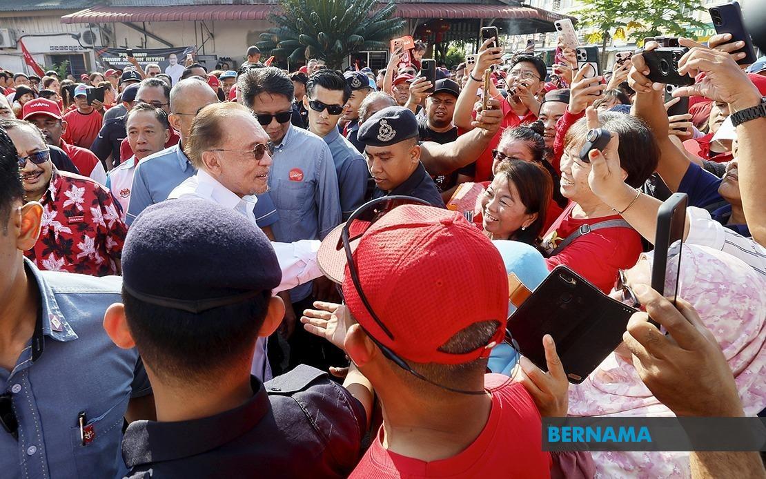 Anwar Insists Federal Government Treats All States Equally Regardless of Politics