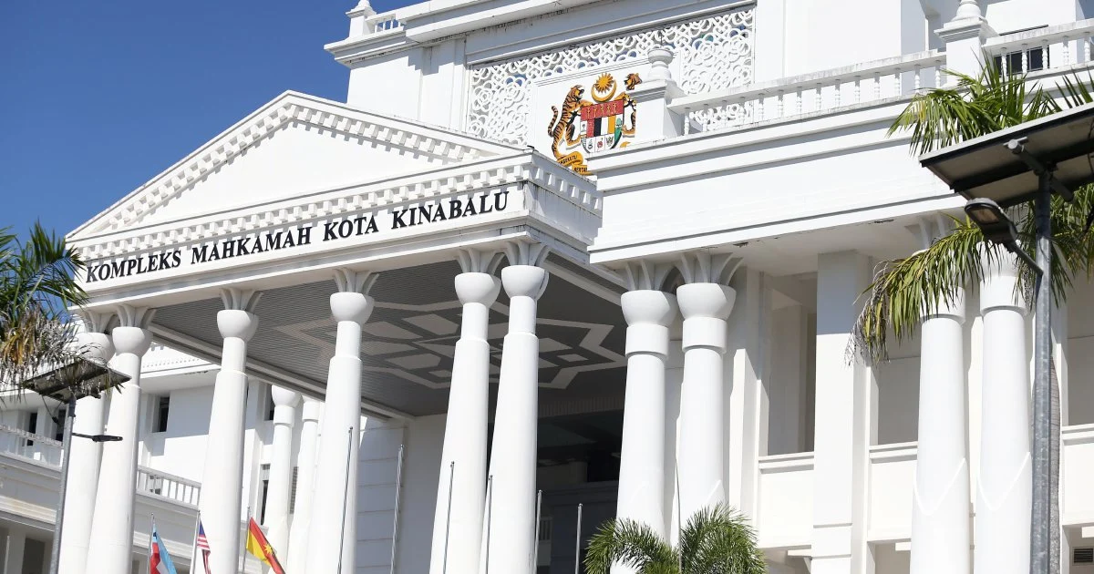 Handwriting Expert Reaffirms Doubts Over Zara Mahathir's Journal Entries in Court