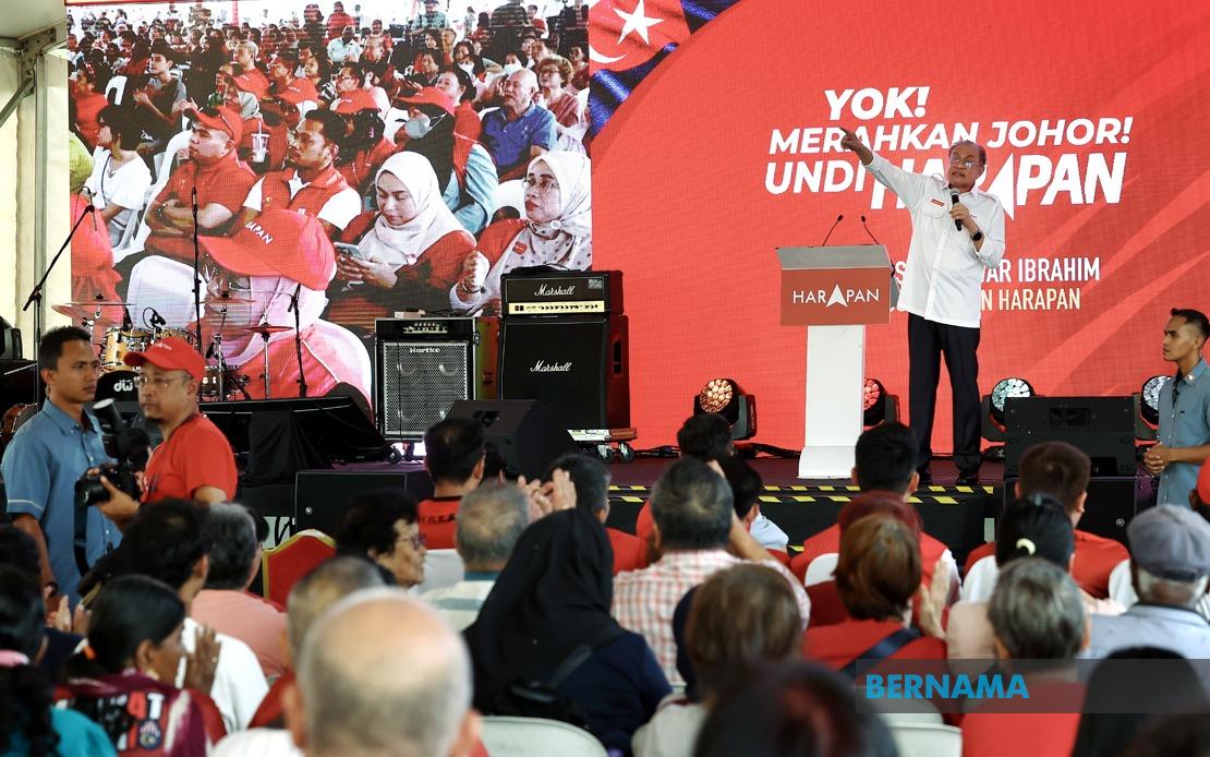 Anwar Urges Johor Election Rivals to Drop Najib Release Issue from Campaign