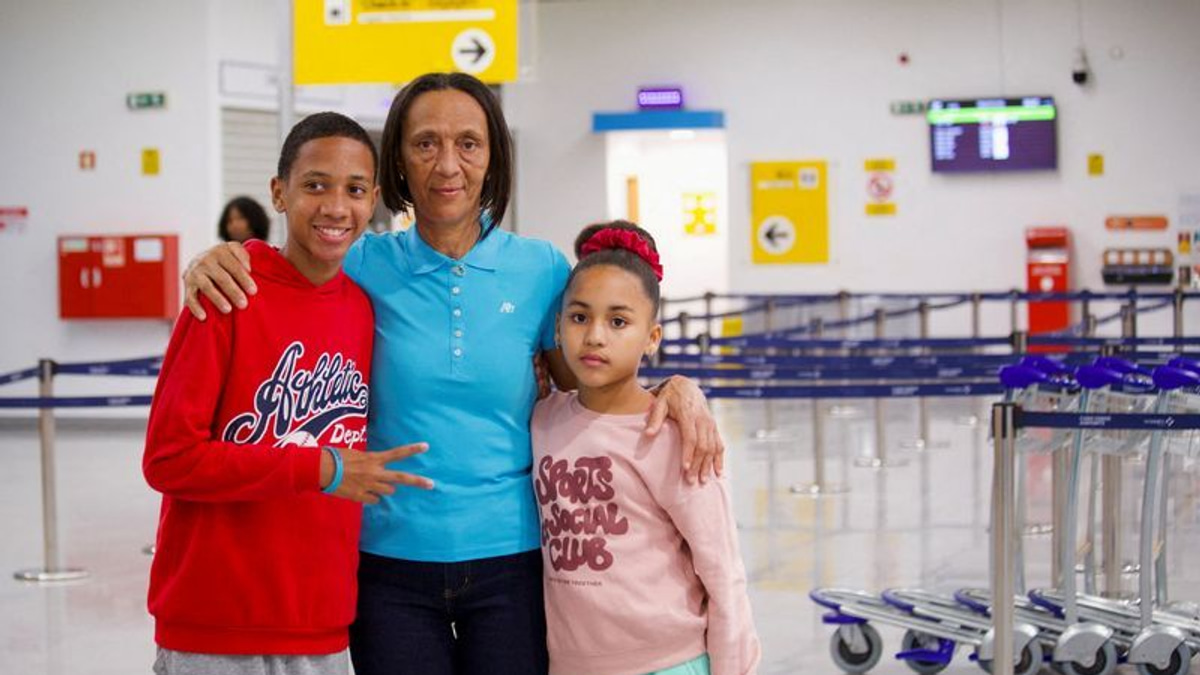 Cape Verde goalkeeper Vozinha's mother granted US visa to watch World Cup after tearful appeal